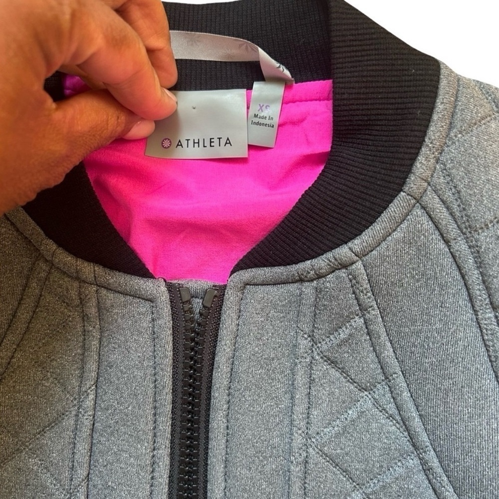 Athleta Quilted Bomber Jacket Women’s XS Gray Full Zip Preloved - Picture 5 of 9